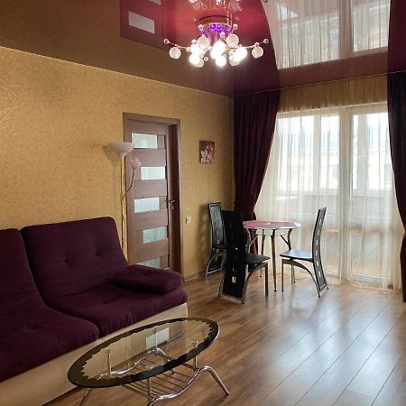 New Apartments With Panoramic Views On Avenue Nauky Harkiv Exterior foto