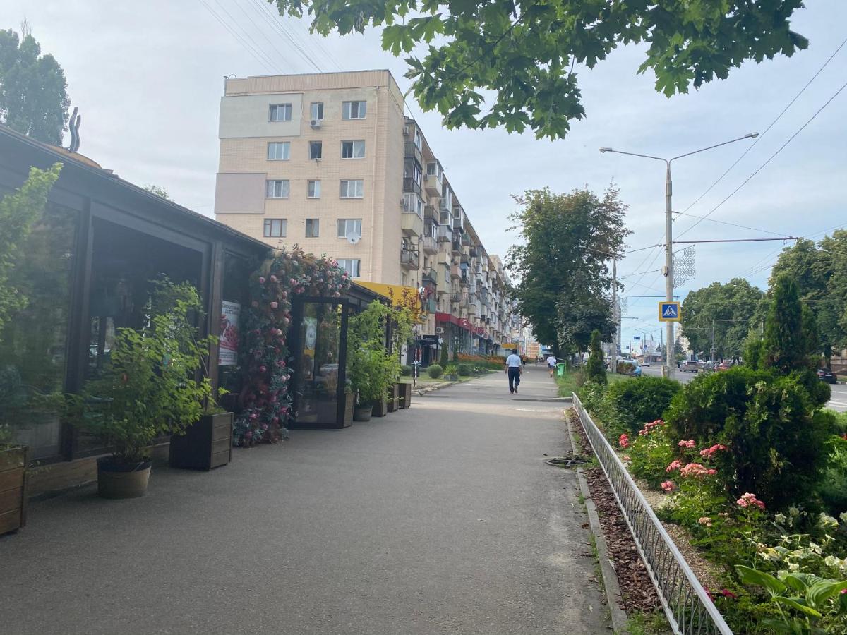 New Apartments With Panoramic Views On Avenue Nauky Harkiv Exterior foto