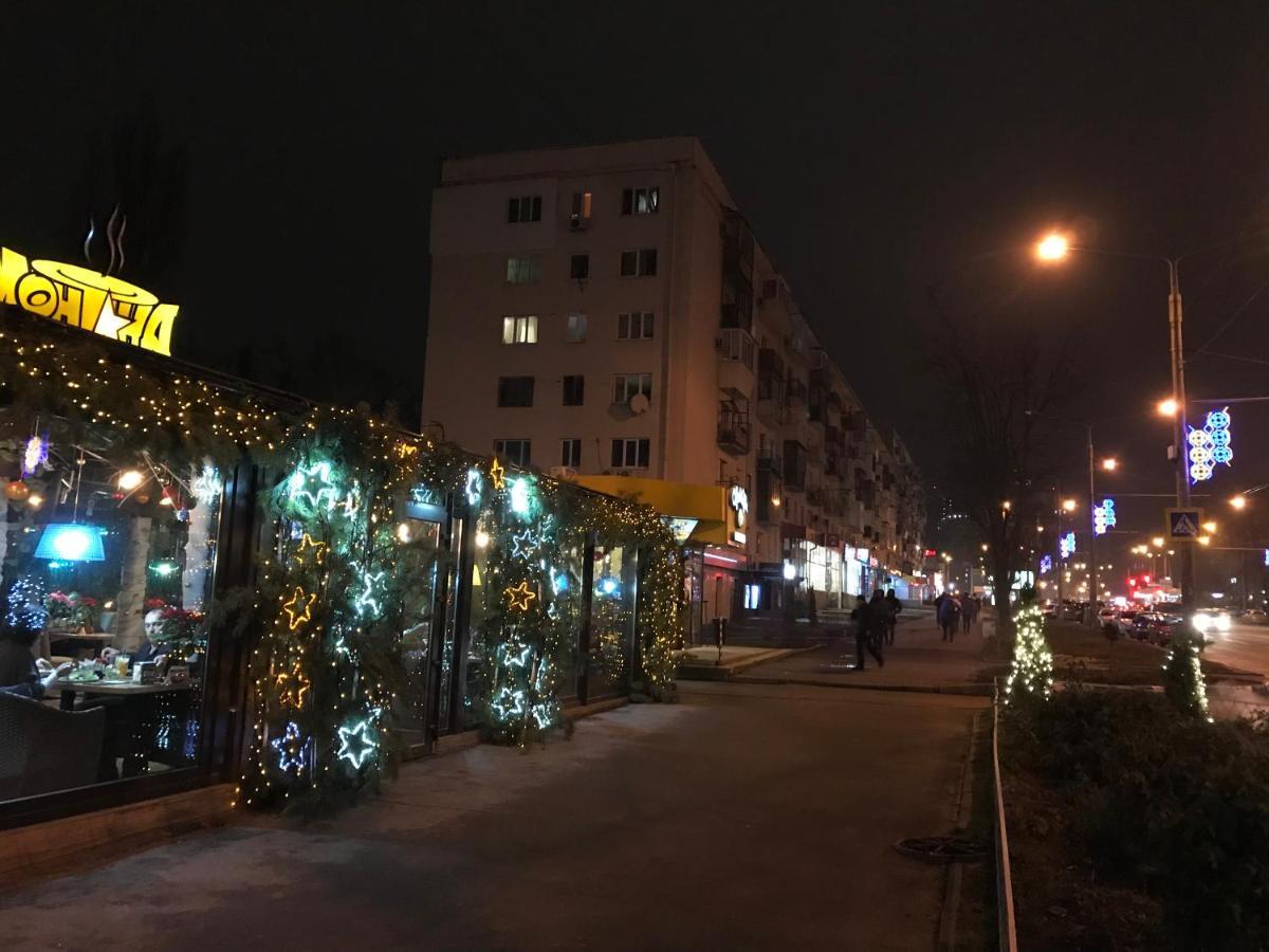 New Apartments With Panoramic Views On Avenue Nauky Harkiv Exterior foto